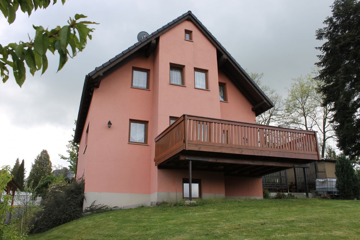 R ckseite mit gro er Terrasse hochparterre  NEXT Immobilien