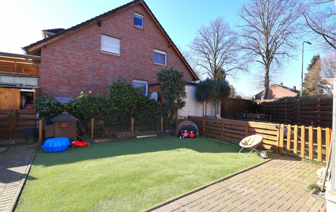 Garten mit Gemüsegarten