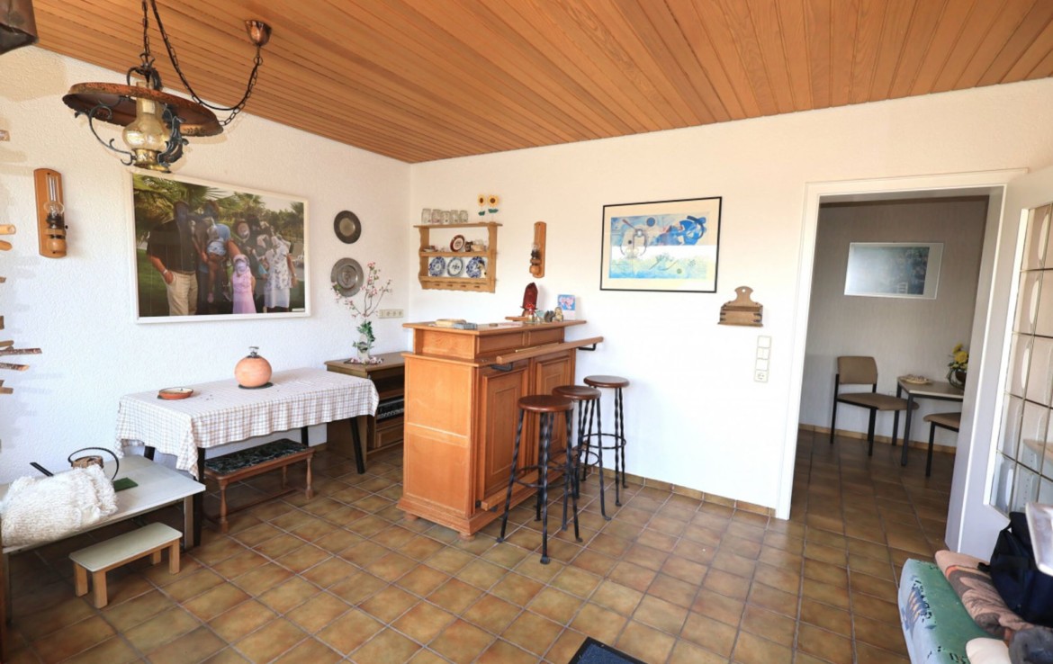 Büroeinheit 1. Büro
