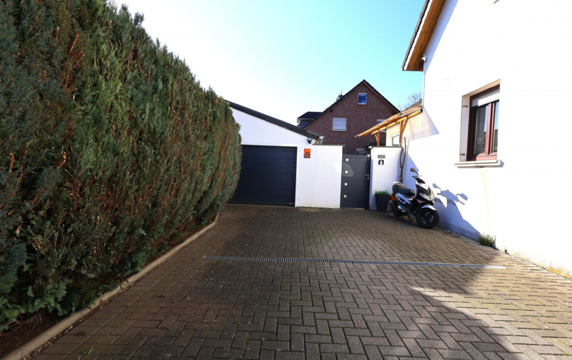 Garageneinfahrt Hinterhof