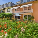 Blick zu Terrasse