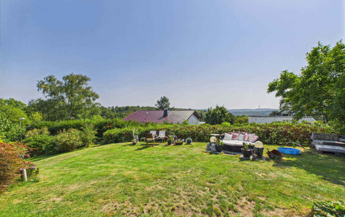 Blick von Hauptterrasse