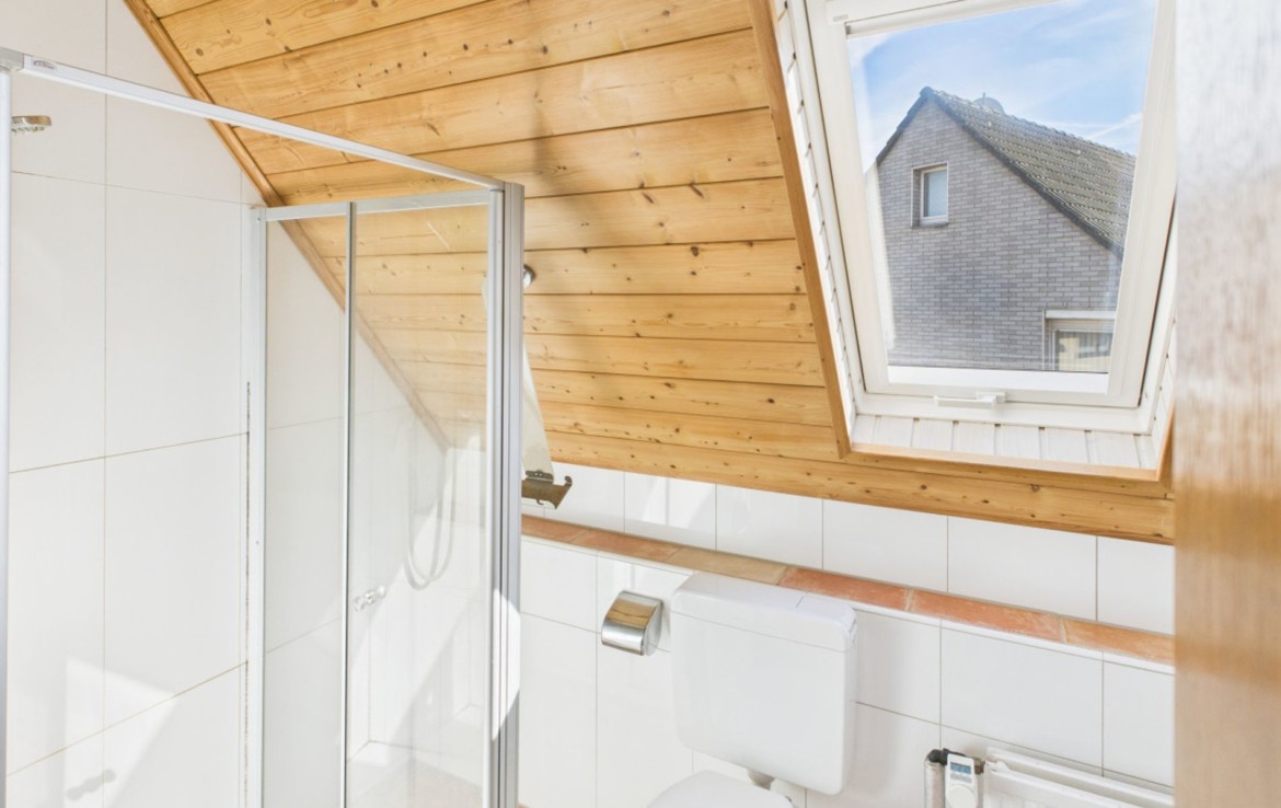 Badezimmer links