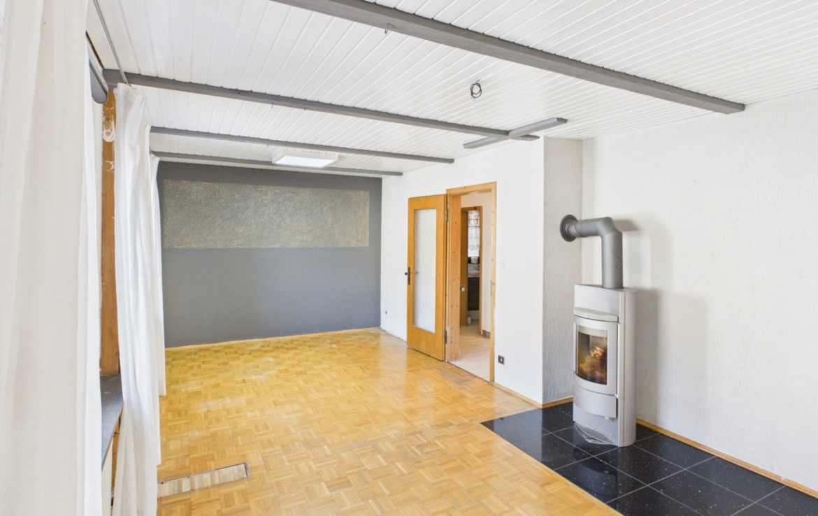 Wohnzimmer rechte Seite1
