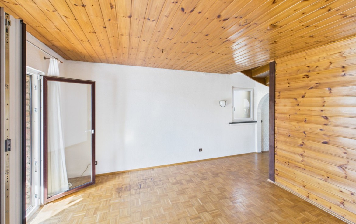 Esszimmer von Küche aus