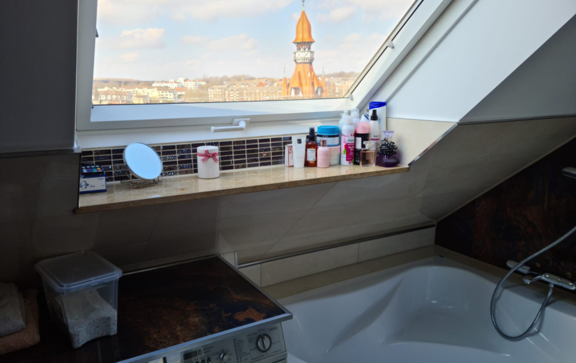 ET Wohnung Badewanne
