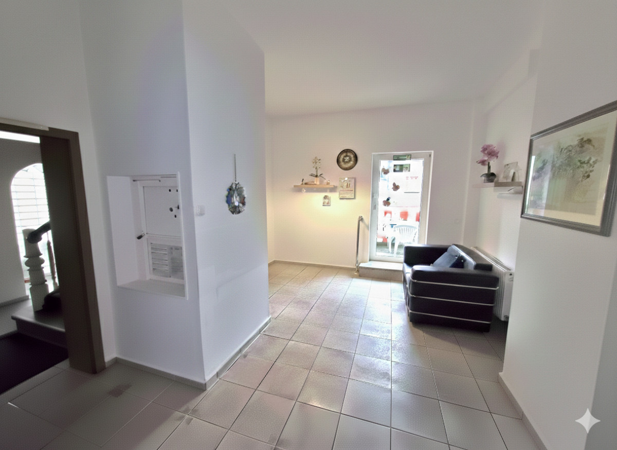 pot. Wohn- oder Esszimmer