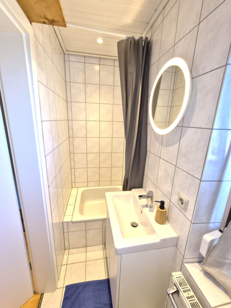 Bad Dusche OG