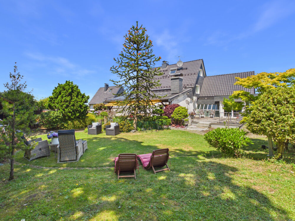 Blick aus dem Garten
